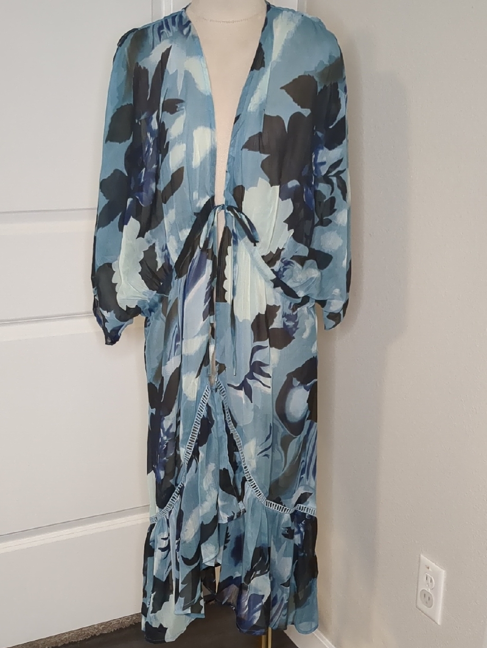 BCBGeneration Blue Floral Sheer Duster Ruffle Trim Tie Front One Sz